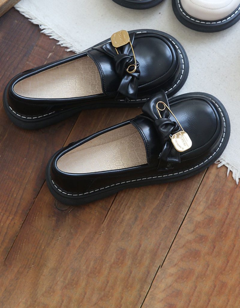 Front Metal Pin Round Head Comfortable Loafers